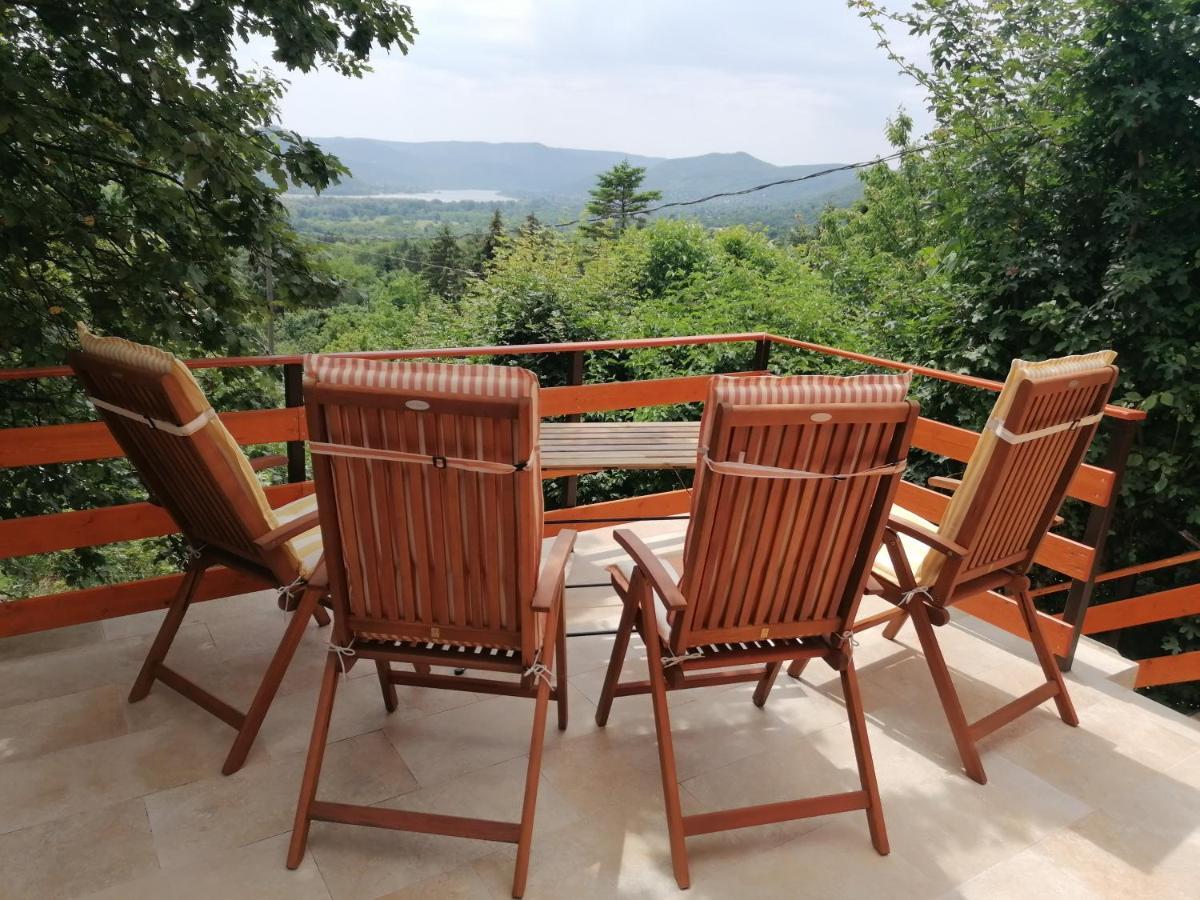 Barkoca Es Szepkilatas Vendeghaz / Cabin Verőcemaros Esterno foto
